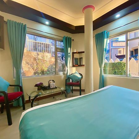 Riversun Hotel Mall Road Mussoorie Εξωτερικό φωτογραφία