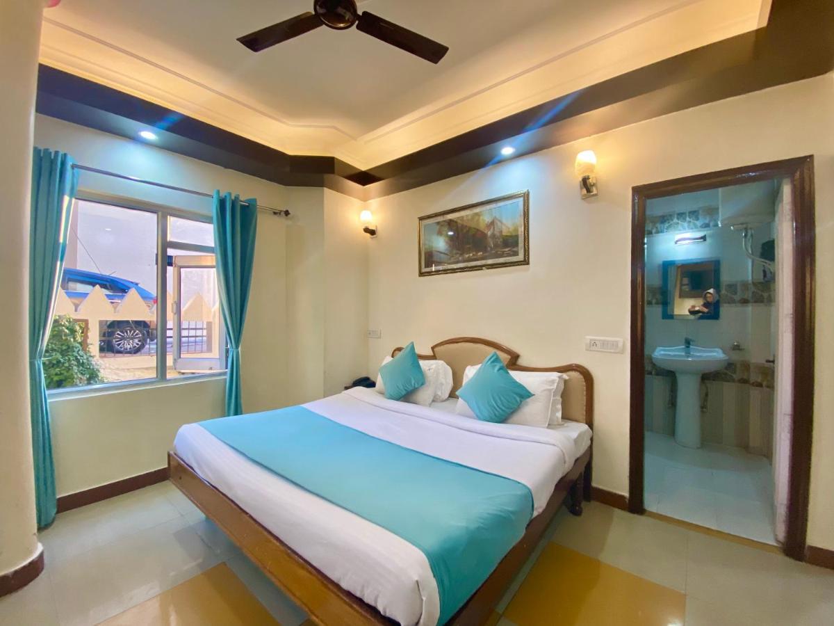 Riversun Hotel Mall Road Mussoorie Εξωτερικό φωτογραφία