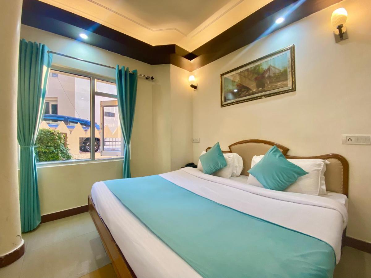 Riversun Hotel Mall Road Mussoorie Εξωτερικό φωτογραφία
