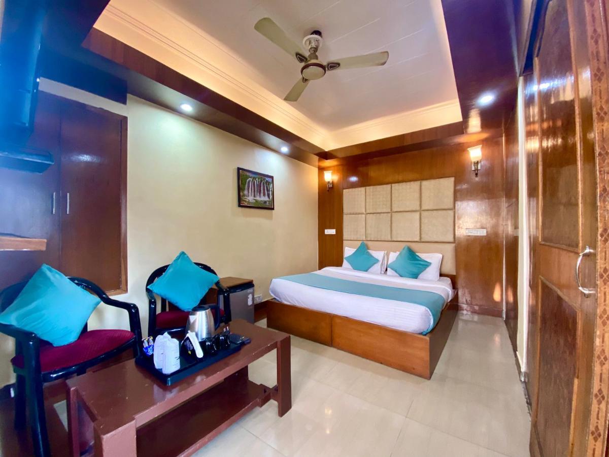 Riversun Hotel Mall Road Mussoorie Εξωτερικό φωτογραφία