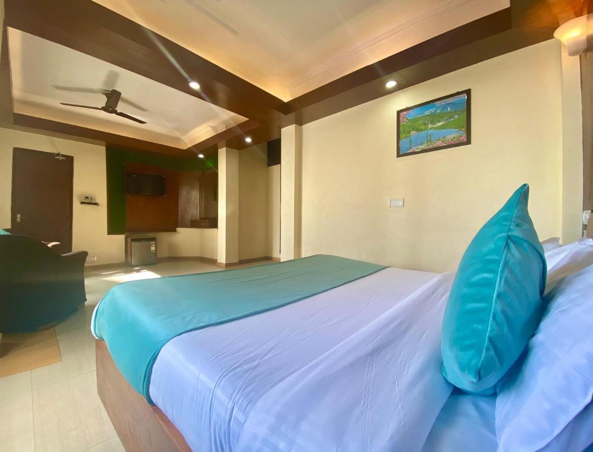 Riversun Hotel Mall Road Mussoorie Εξωτερικό φωτογραφία