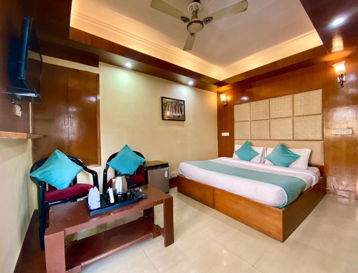 Riversun Hotel Mall Road Mussoorie Εξωτερικό φωτογραφία