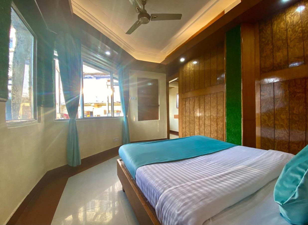 Riversun Hotel Mall Road Mussoorie Εξωτερικό φωτογραφία