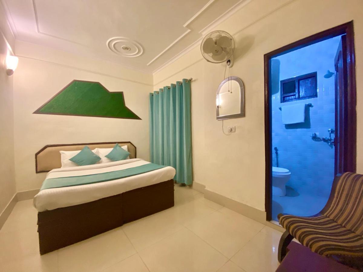 Riversun Hotel Mall Road Mussoorie Εξωτερικό φωτογραφία